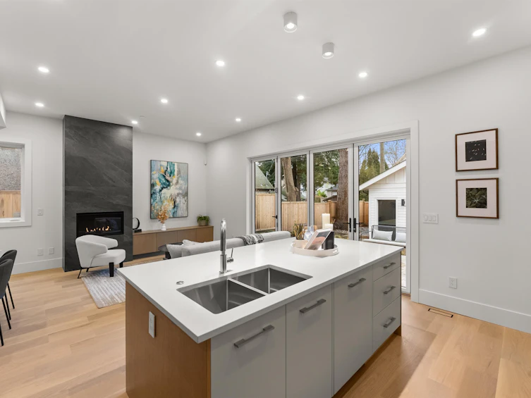2-39 W 22nd Avenue, Vancouver, BC, V5Y 2E9 - 9