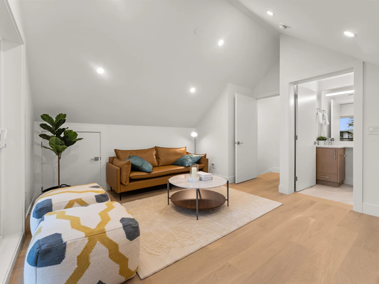2-39 W 22nd Avenue, Vancouver, BC, V5Y 2E9 - 21