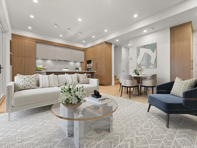 2-39 W 22nd Avenue, Vancouver, BC, V5Y 2E9 - 2