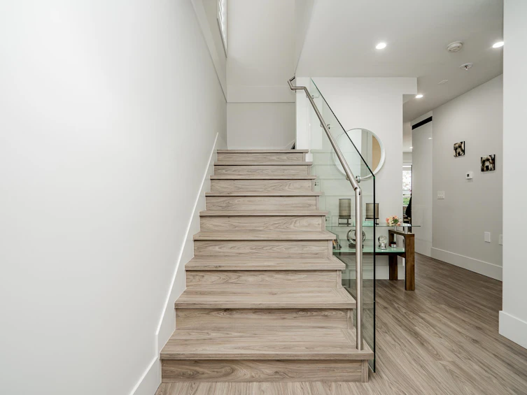 11120 84 Avenue, Delta, BC, V4C 2L7 - 4