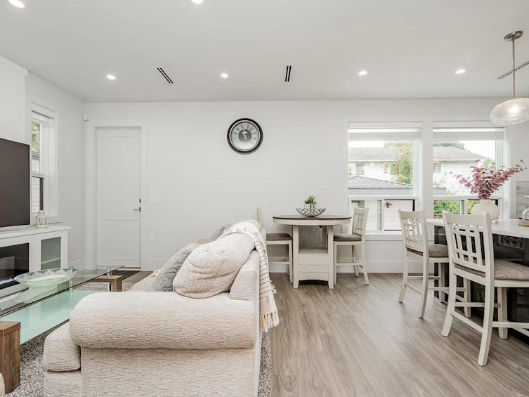 11120 84 Avenue, Delta, BC, V4C 2L7 - 5