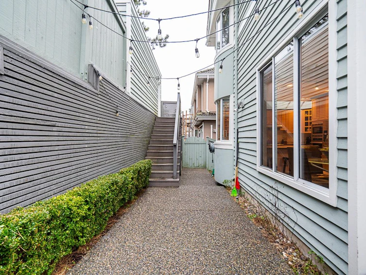 4439 Puget Drive, Vancouver, BC, V6L 2V7 - 32
