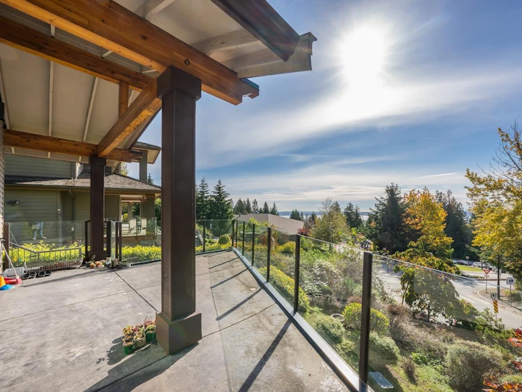 2611 Chelsea Court, West Vancouver, BC, V7S 3E9 - 10