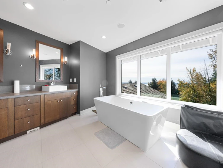 2611 Chelsea Court, West Vancouver, BC, V7S 3E9 - 39