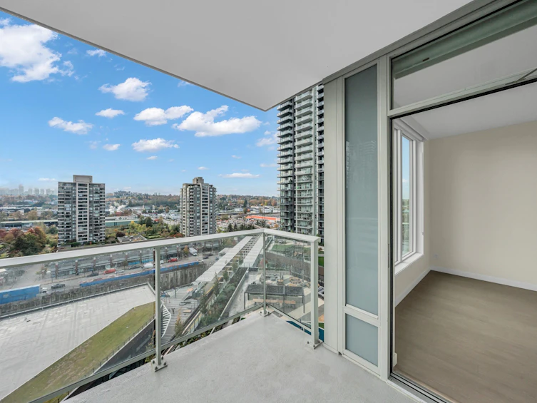 1111-4168 Lougheed Highway, Burnaby, BC, V5C 0N9 - 17