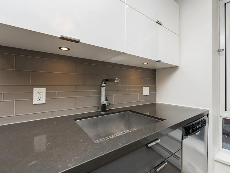 809-1775 Quebec Street, Vancouver, BC, V5T 0E3 - 12