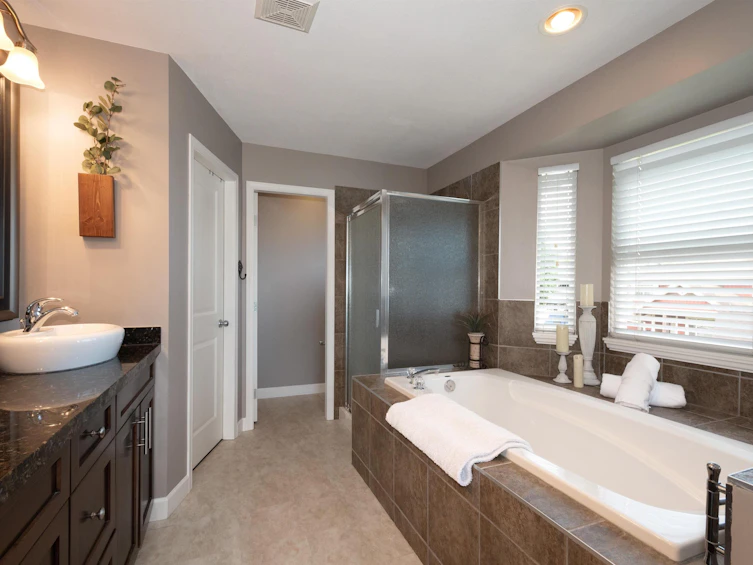 10682 240a Street, Maple Ridge, BC, V2W 2B1 - 16