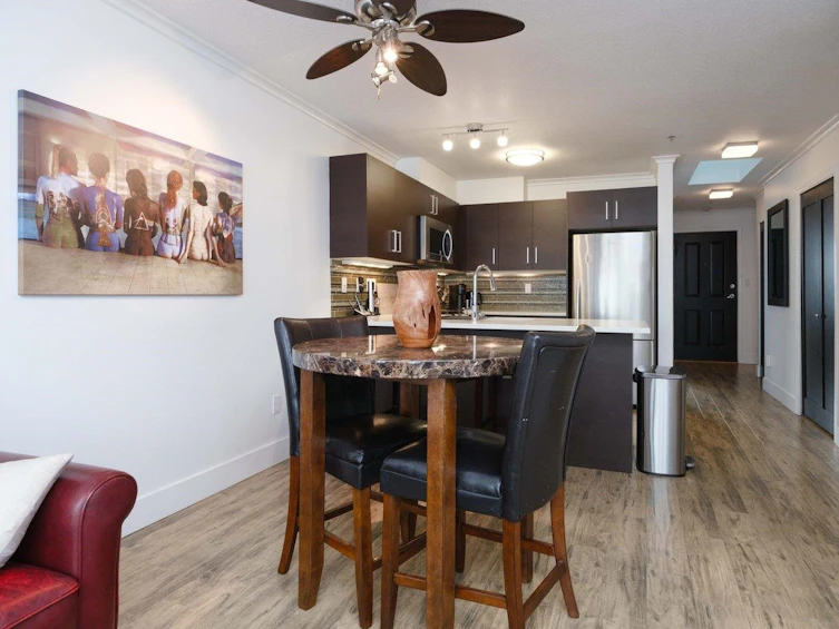 410-108 W Esplanade Avenue, North Vancouver, BC, V7M 3M8 - 7