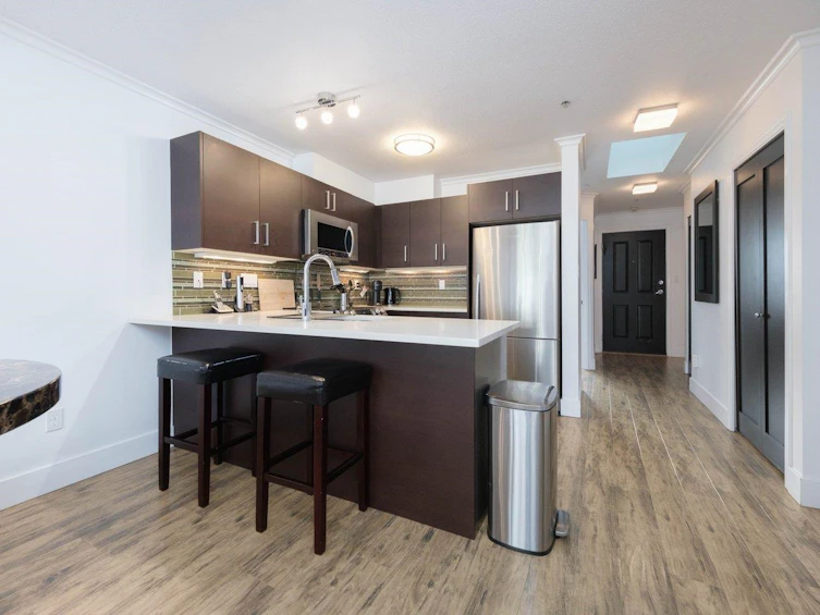 410-108 W Esplanade Avenue, North Vancouver, BC, V7M 3M8 - 8
