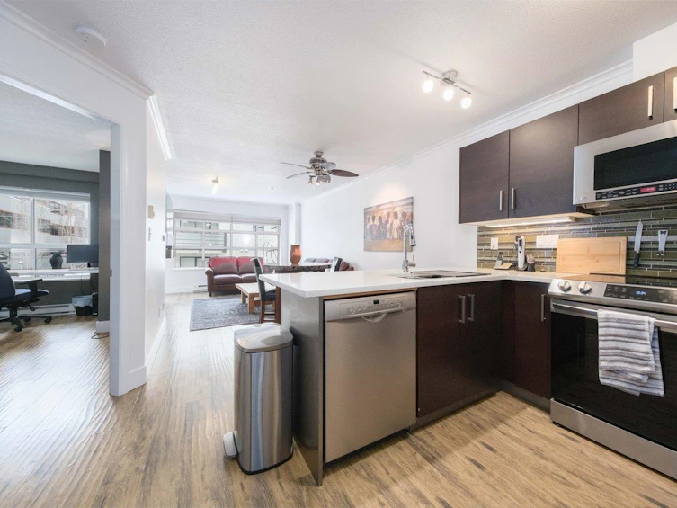 410-108 W Esplanade Avenue, North Vancouver, BC, V7M 3M8 - 9