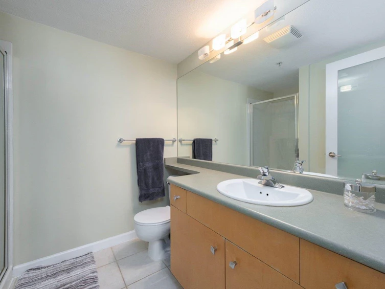 410-108 W Esplanade Avenue, North Vancouver, BC, V7M 3M8 - 16