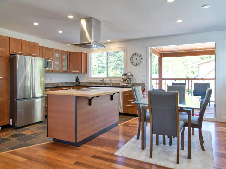 5740-42 Nickerson Road, Sechelt, BC, V7Z 0M4 - 6