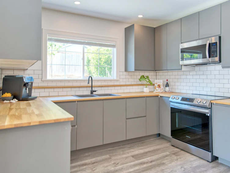 5740-42 Nickerson Road, Sechelt, BC, V7Z 0M4 - 22