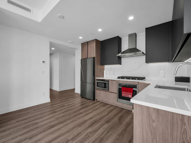 2607-10750 135a Street, Surrey, BC, V3T 0V4 - 5