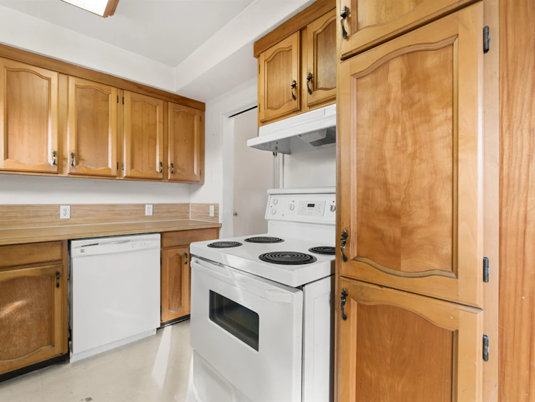 12075 220th Street, Maple Ridge, BC, V2X 5R6 - 11