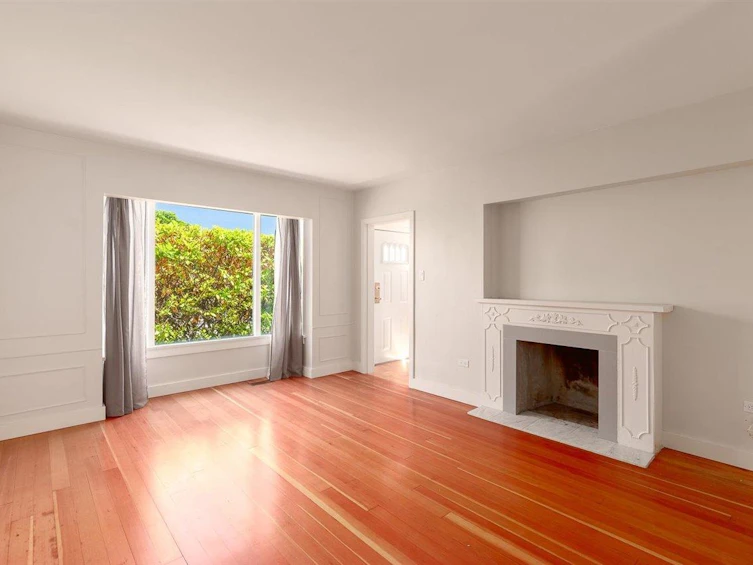 1389 E 39th Avenue, Vancouver, BC, V5W 4C3 - 3