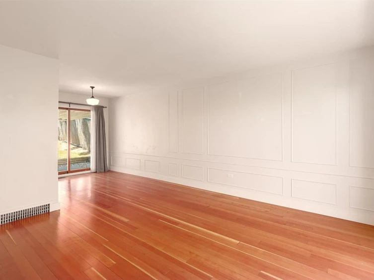1389 E 39th Avenue, Vancouver, BC, V5W 4C3 - 4