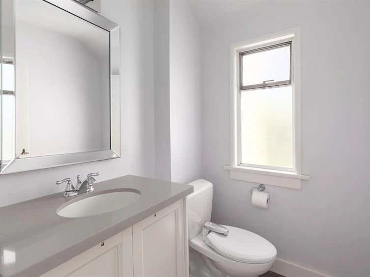 1389 E 39th Avenue, Vancouver, BC, V5W 4C3 - 9