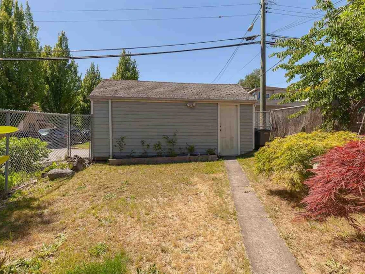 1389 E 39th Avenue, Vancouver, BC, V5W 4C3 - 18