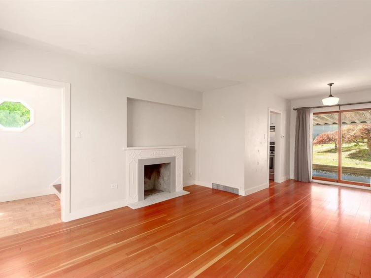 1389 E 39th Avenue, Vancouver, BC, V5W 4C3