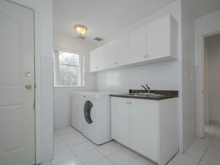 7088 Halifax Street, Burnaby, BC, V5A 1L8 - 22