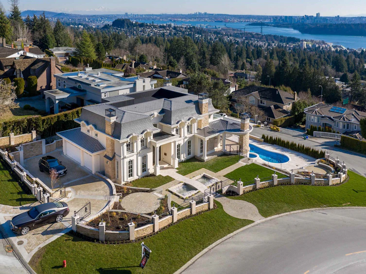 2188 Westhill Wynd, West Vancouver, BC, V7S 2Z3