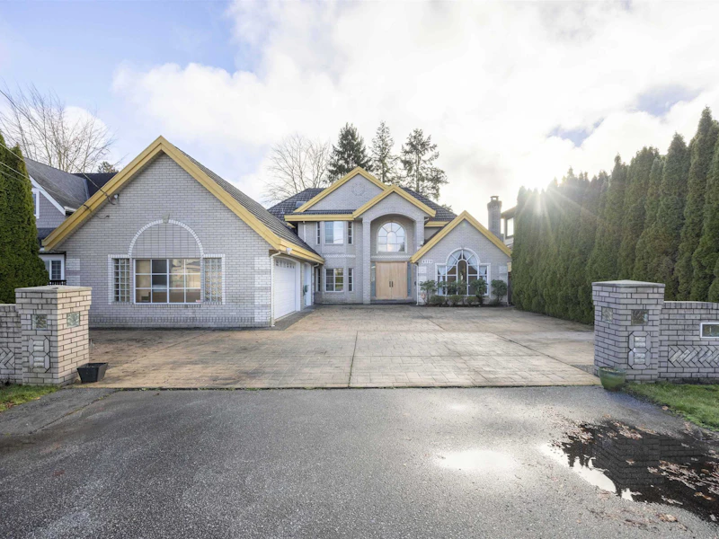 8720 Saunders Road, Richmond BC V7A 2A7