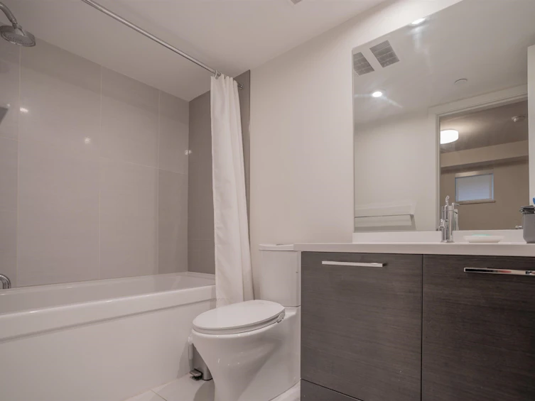 107-1160 Oxford Street, Surrey, BC, V4B 0B3 - 21