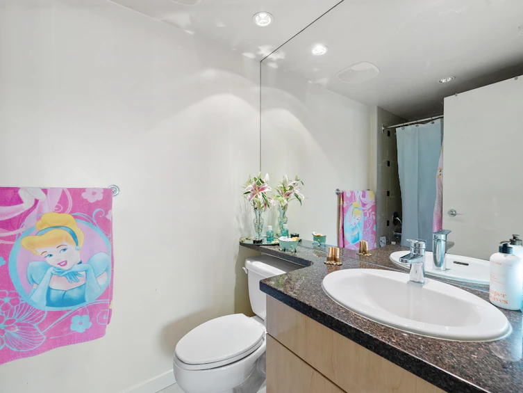 702-1067 Marinaside Crescent, Vancouver, BC, V6Z 3A4 - 18