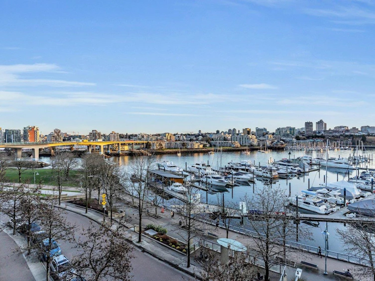 702-1067 Marinaside Crescent, Vancouver, BC, V6Z 3A4 - 4