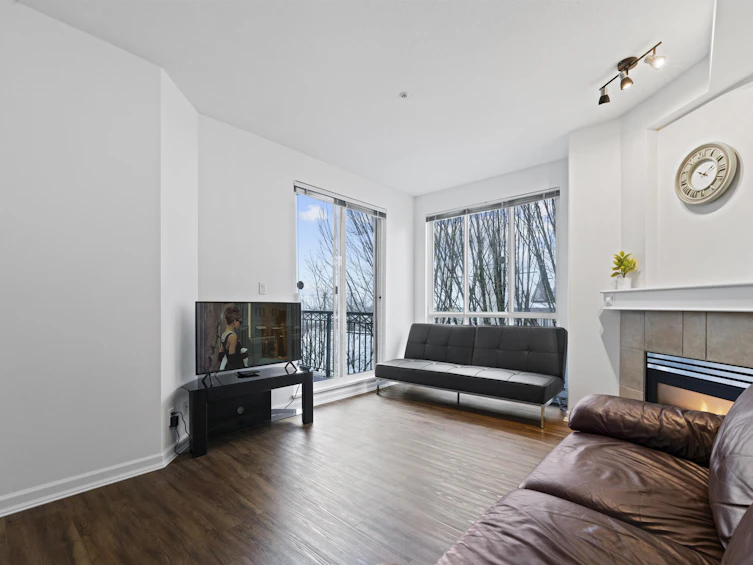 407-8495 Jellicoe Street, Vancouver, BC, V5S 2J4 - 2