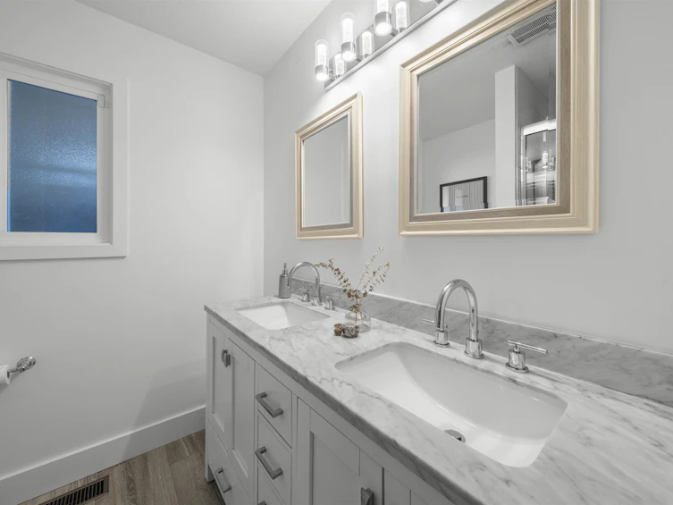 212 Harvard Drive, Port Moody, BC, V3H 1S8 - 10