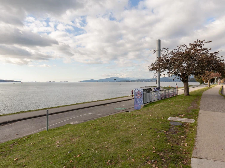 901-1575 Beach Avenue, Vancouver, BC, V6G 1Y5 - 10
