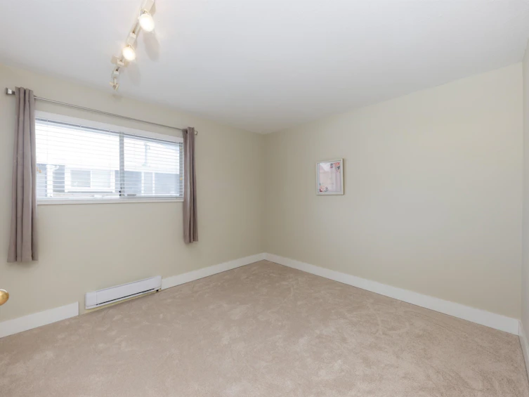 14971 21 Avenue, Surrey, BC, V4A 8G3 - 23