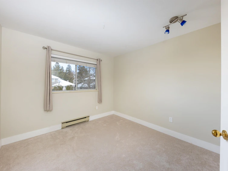 14971 21 Avenue, Surrey, BC, V4A 8G3 - 22
