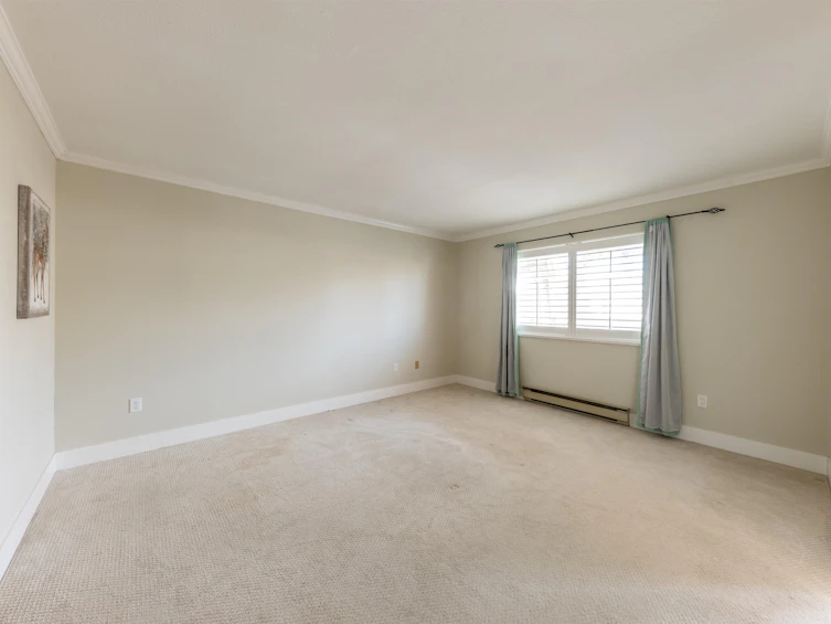 14971 21 Avenue, Surrey, BC, V4A 8G3 - 14
