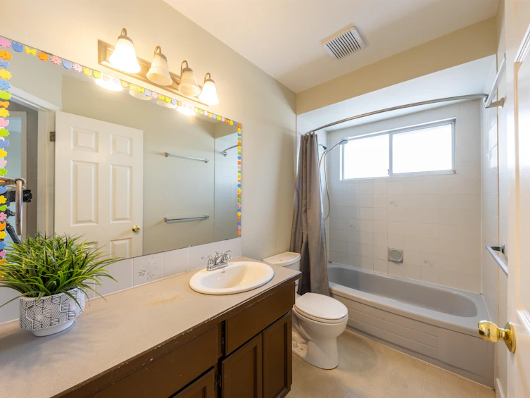 14971 21 Avenue, Surrey, BC, V4A 8G3 - 19