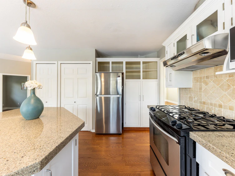 14971 21 Avenue, Surrey, BC, V4A 8G3 - 8