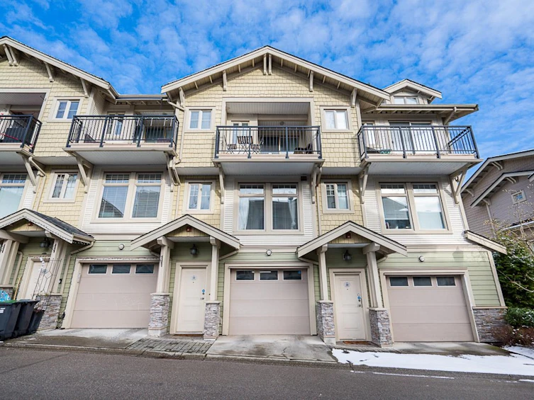 19-245 Francis Way, New Westminster, BC, V3L 0A7 - 2