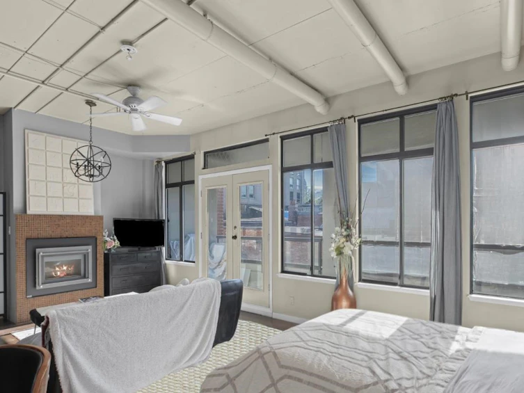 304-28 Powell Street, Vancouver, BC, V6A 1E7