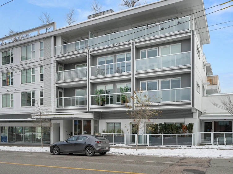 2510 Fraser Street, Vancouver, BC, V5T 3V4 - 2