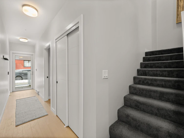 2510 Fraser Street, Vancouver, BC, V5T 3V4 - 6