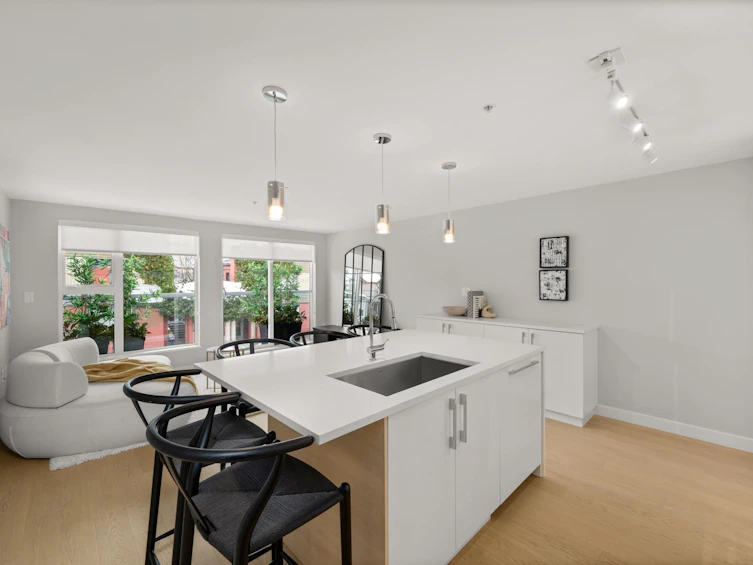 2510 Fraser Street, Vancouver, BC, V5T 3V4 - 12