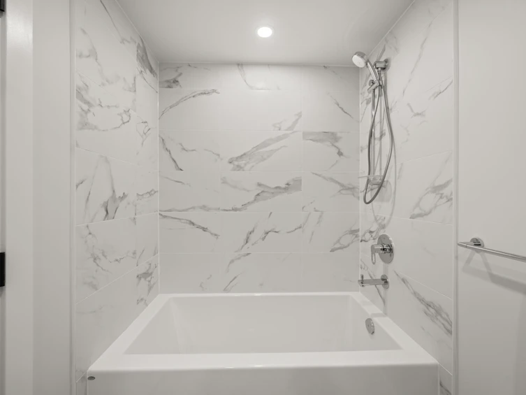 2510 Fraser Street, Vancouver, BC, V5T 3V4 - 27
