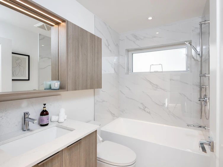 32 E 37th Avenue, Vancouver, BC, V5W 1E2 - 27