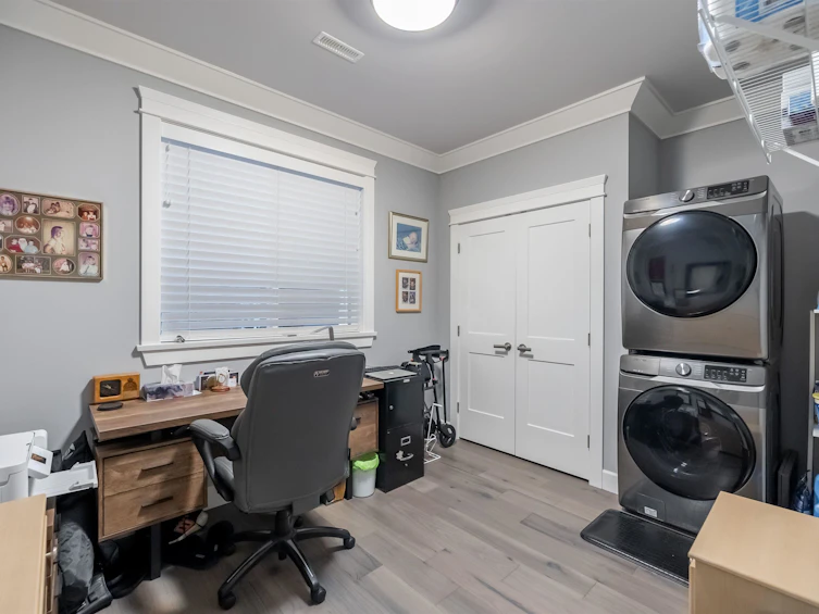 23819 36a Avenue, Langley, BC, V2Z 2J6 - 24