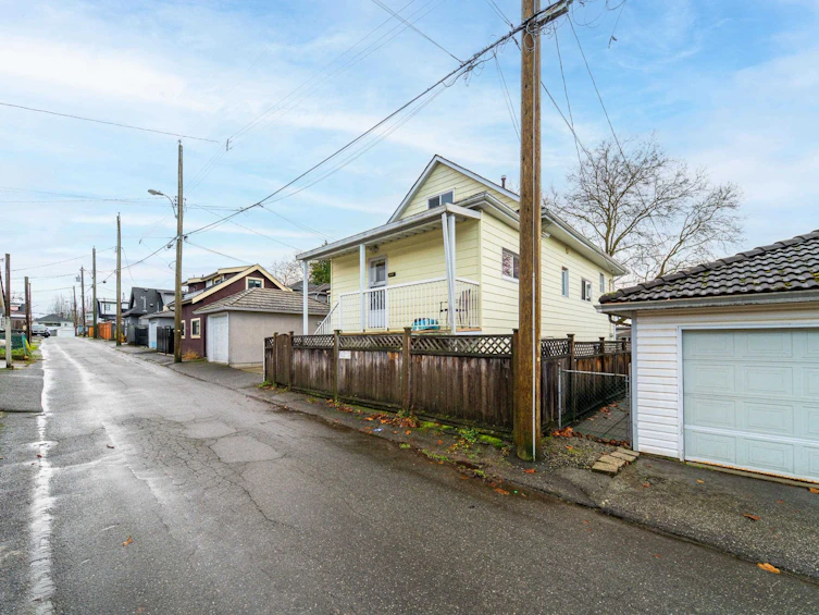 1865 E 53rd Avenue, Vancouver, BC, V5P 1X5 - 37