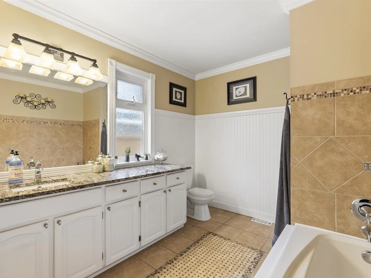 9158 161 Street, Surrey, BC, V4N 3E5 - 21