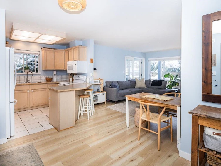 1-689 Park Road, Gibsons, BC, V7Z 0N7 - 5