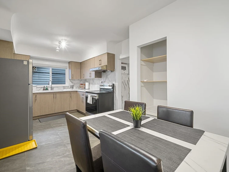 2871 E Pender Street, Vancouver, BC, V5K 2C1 - 5